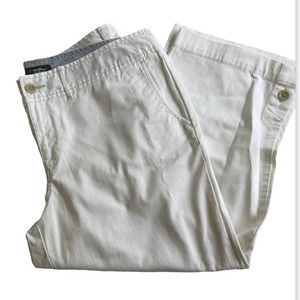 NWOT EDDIE BAUER Flat Front Cropped Khaki’s - Size 14